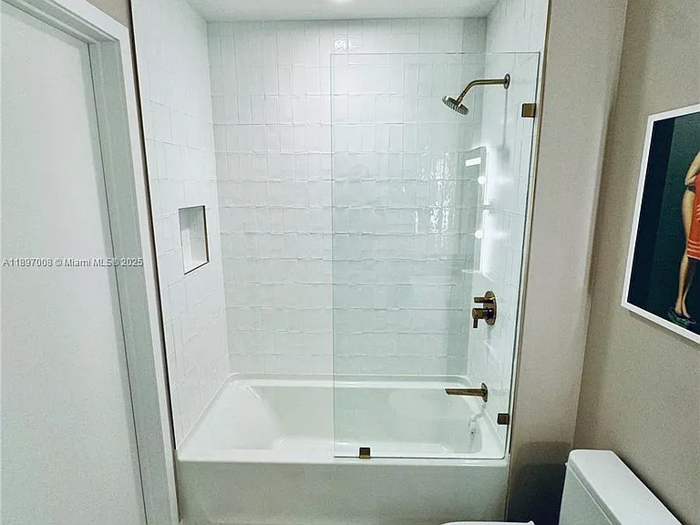 159 NE 6th St #4807 — Photo 34
