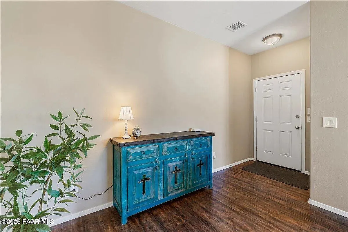 4679 North Viewpoint Drive, Unit 1 — Photo 3