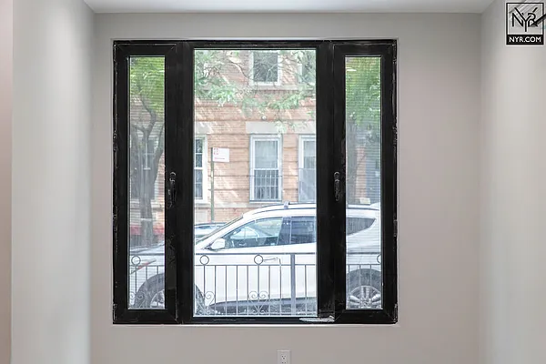 Rented by New York Residence | media 25