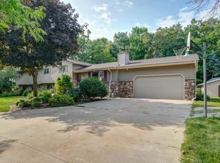8710 Halverson Rd, Waterford, WI 53185