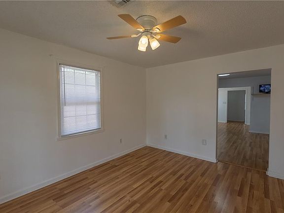 4th image of 521 Pailet Ave