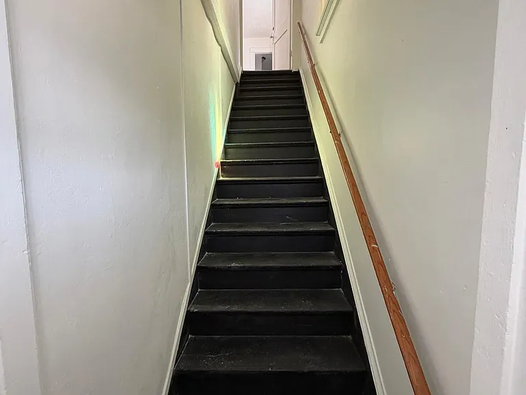 422 W High St #2 — Photo 2