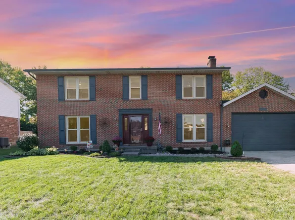 2427 Oak Tree Dr, Fairfield, OH 45014