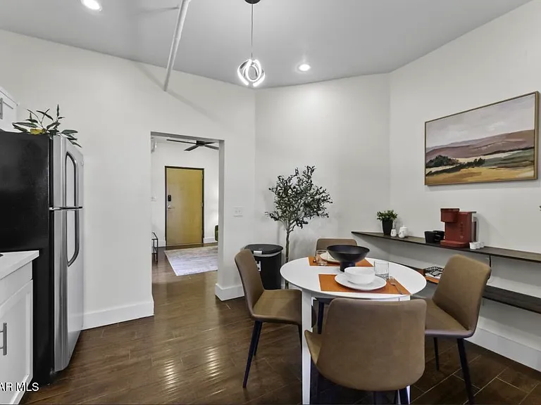 518 W San Antonio Ave #11 — Photo 8