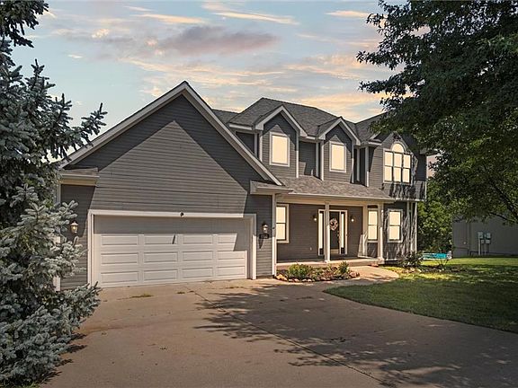 3rd image of 1708 Brookdale Dr