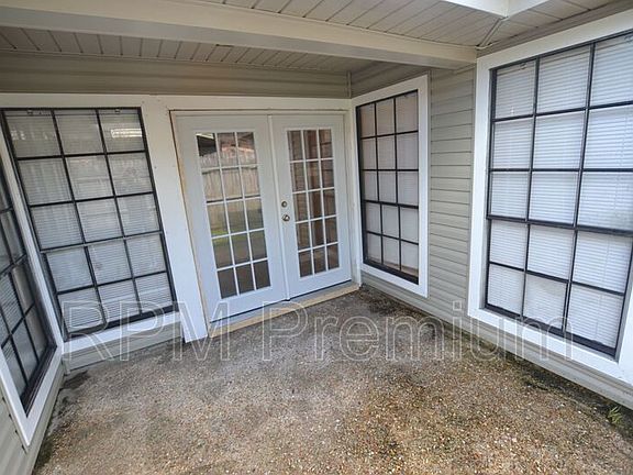 4th image of 1143 Willow Creek Dr