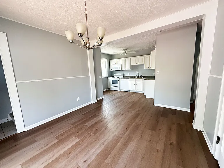 4422 Pacific St — Photo 13