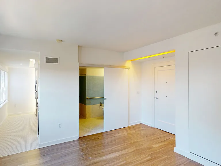Dining/Living room