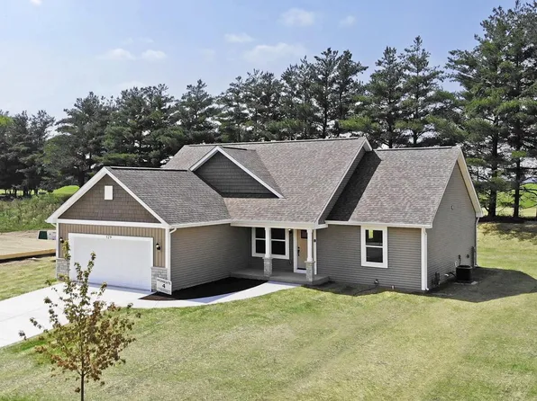 220 Linden LANE, Delavan, WI 53115