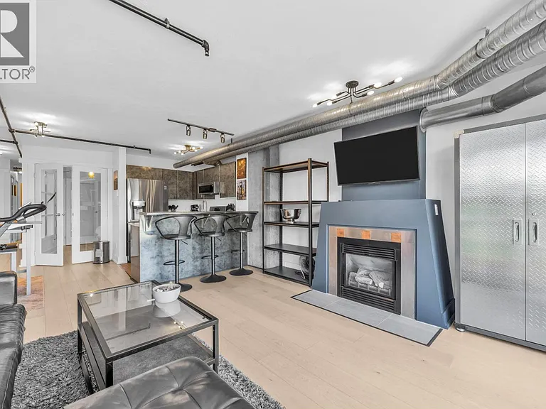 27 Alexander St #608 — Photo 20
