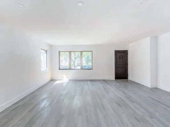 (undisclosed Address), Staten Island, NY 10303