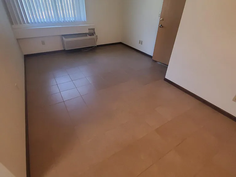 1723 La Crescent St #95 — Photo 3