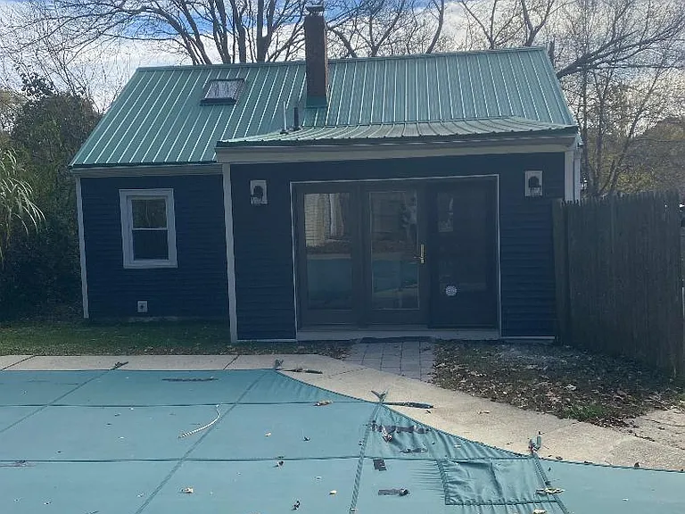 4 Beverly Ter — Photo 3