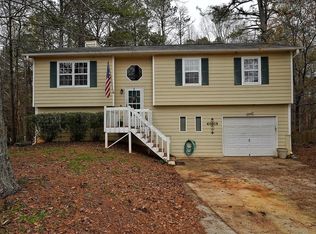202 Gold Creek Trl, Hiram, GA 30141