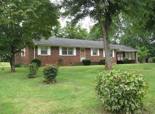 110 Buena Vista Dr, Livingston, TN 38570