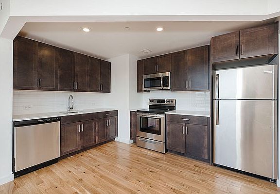 5th image of 14736 94th Ave APT 23L