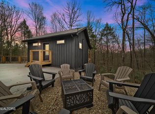 1079 Shell Mountain Rd, Sevierville, TN 37876