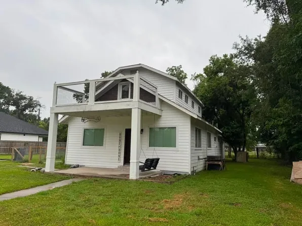 8105 Parker Rd, Houston, TX 77078