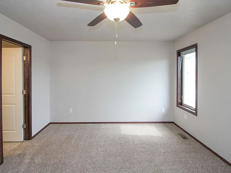 Tanner Court Estates -3 bed units townhouses in Tea, SD! — Photo 39