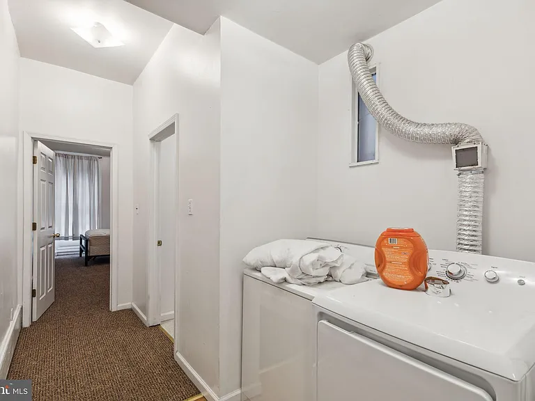 1808 W Diamond St #1 — Photo 10