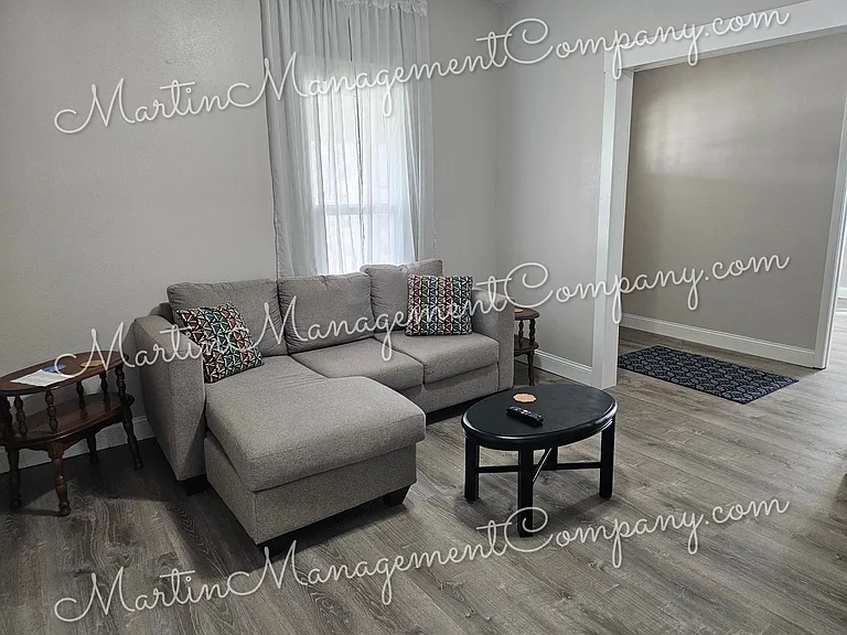 1418 S Sneed Ave — Photo 4