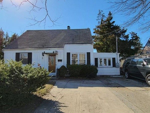 1st image of 362 Mill Rd