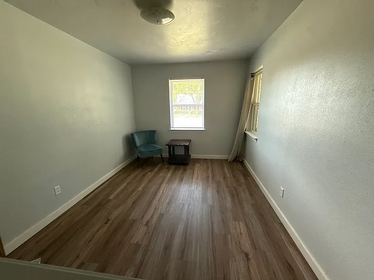 9655 Lanward Dr — Photo 8