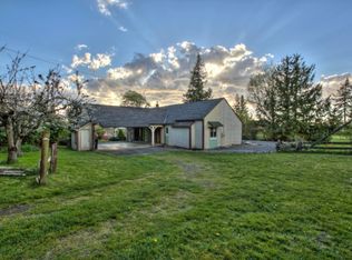 945 Digby Ln, Mount Vernon, WA 98274