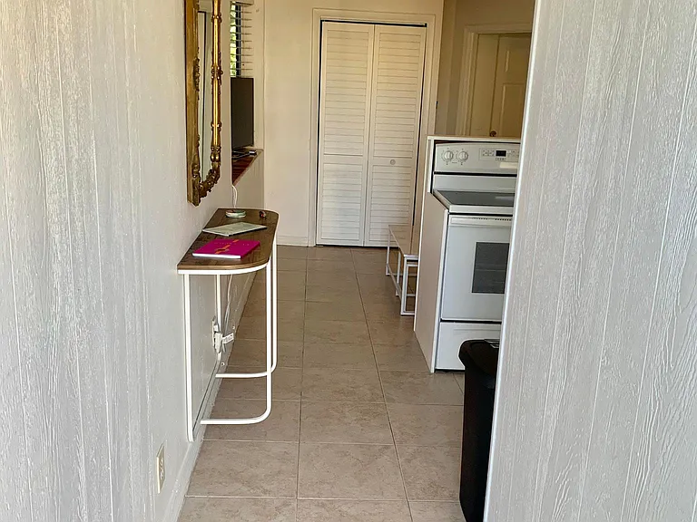 222 Australian Ave #7 — Photo 7