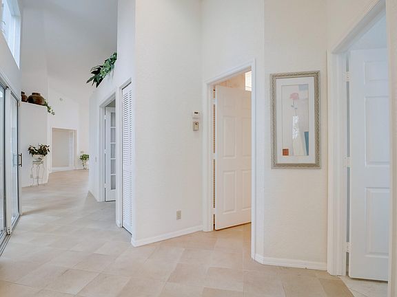 5th image of 6184 Bay Isles Dr