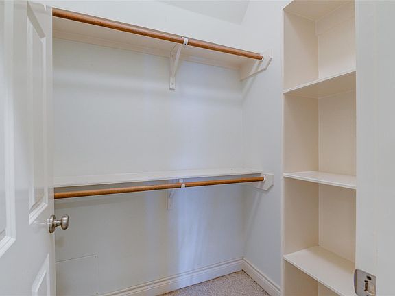 5th image of 1401 Hyde Park Blvd #A