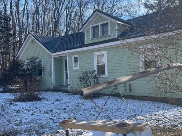 392 Gloucester Hill Rd