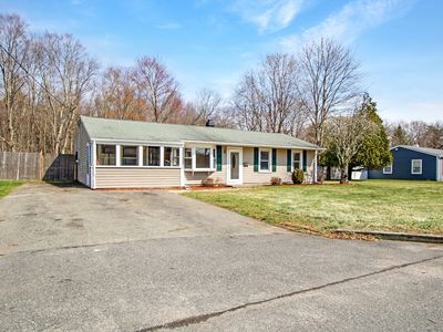 111 Hogg Memorial Dr, Whitman, MA, 02382