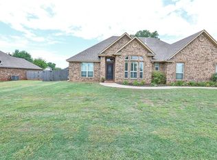501 Cheltenham Trl, Blanchard, OK 73010