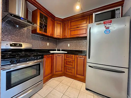 Rented by Compass | media 14