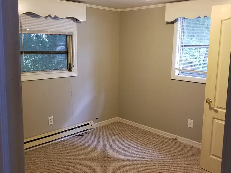 Back bedroom.