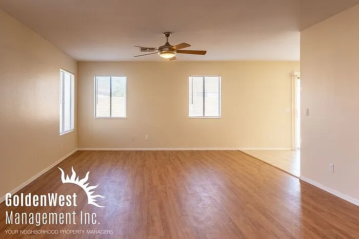 3 bed, 2.0 bath, 1368 sqft, $1,750 — Photo 3