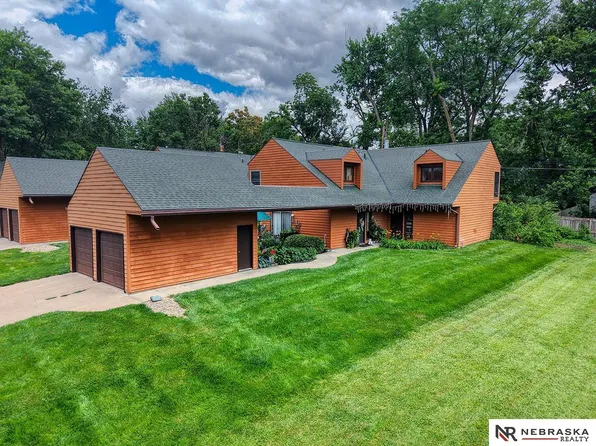 3440 S 39th St #A & B, Lincoln, NE 68506