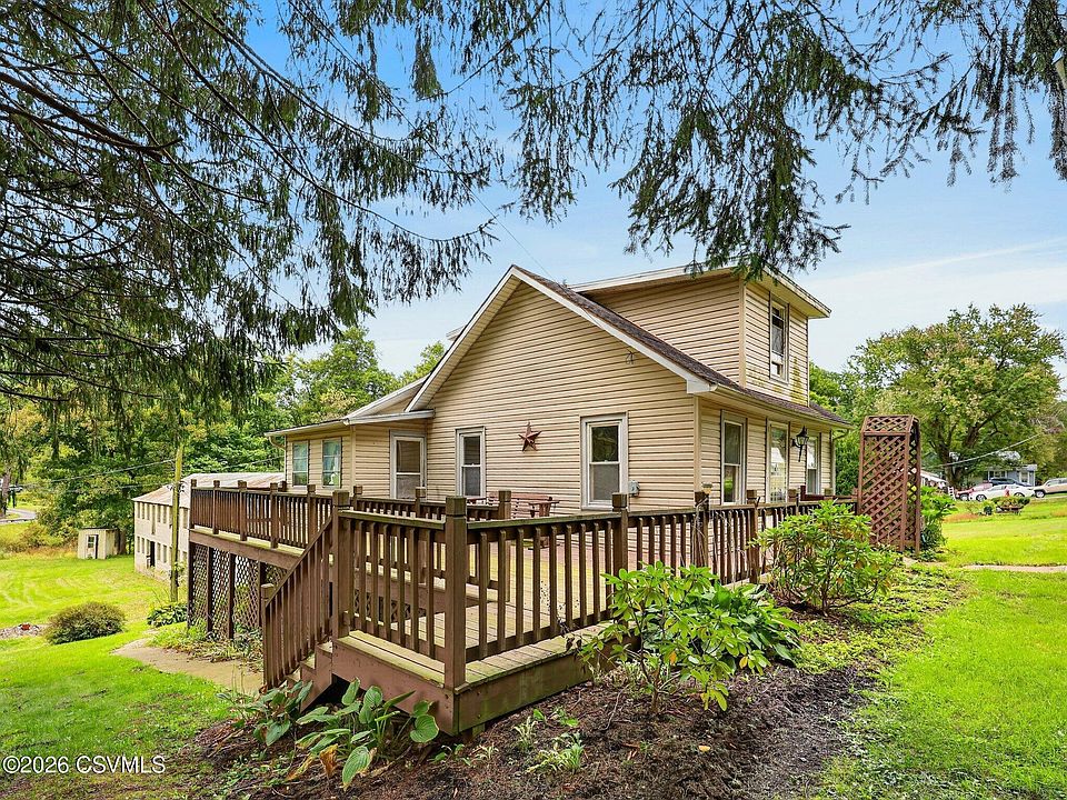 1st image of 385 Spruce Hollow Rd