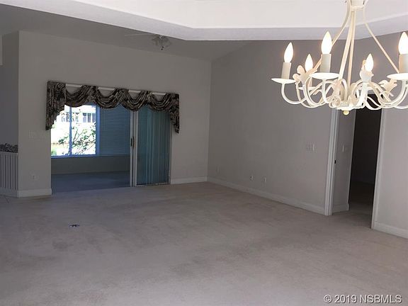 3rd image of 255 Golf Club Dr