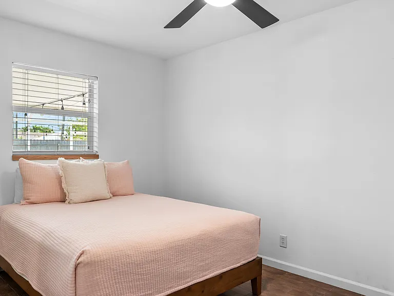 11793 SE Williams Ter — Photo 18