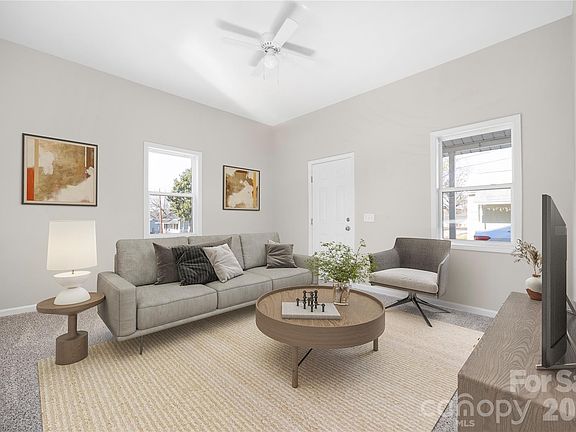 2nd image of 528 6th St