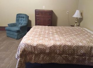 640 W State St #B, Springfield, MO 65806