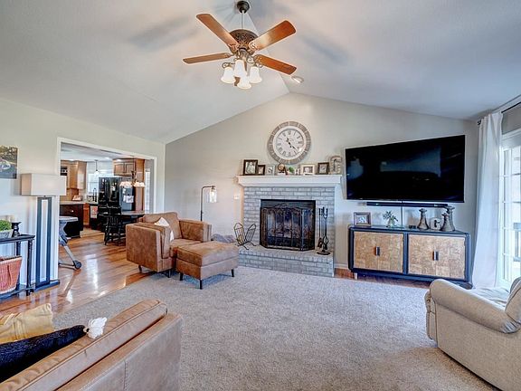 4th image of 4519 Meadowbrook Ln