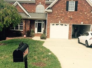 171 Montauk Ct, Clemmons, NC 27012