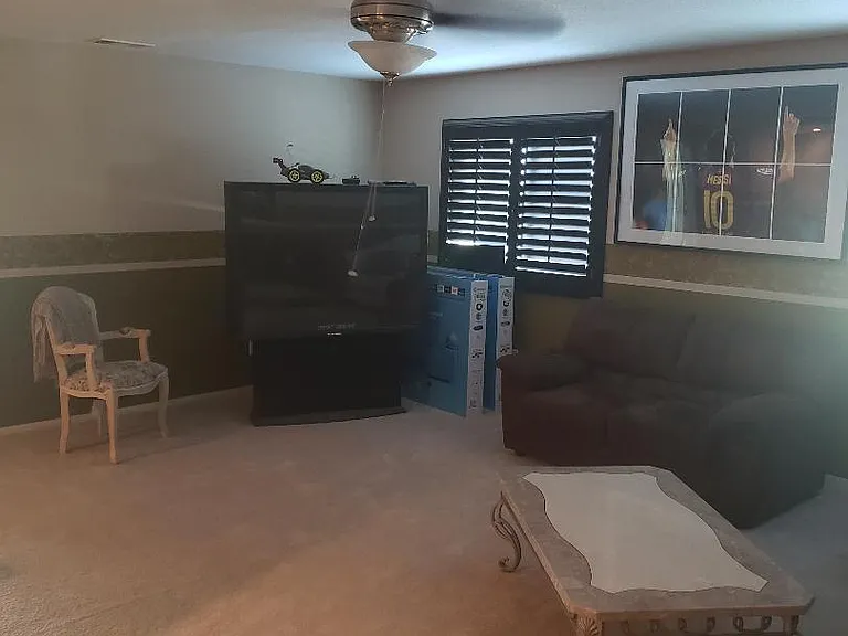 Upstairs Loft Area