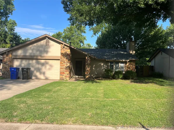 1212 N Juniper Pl, Broken Arrow, OK 74012