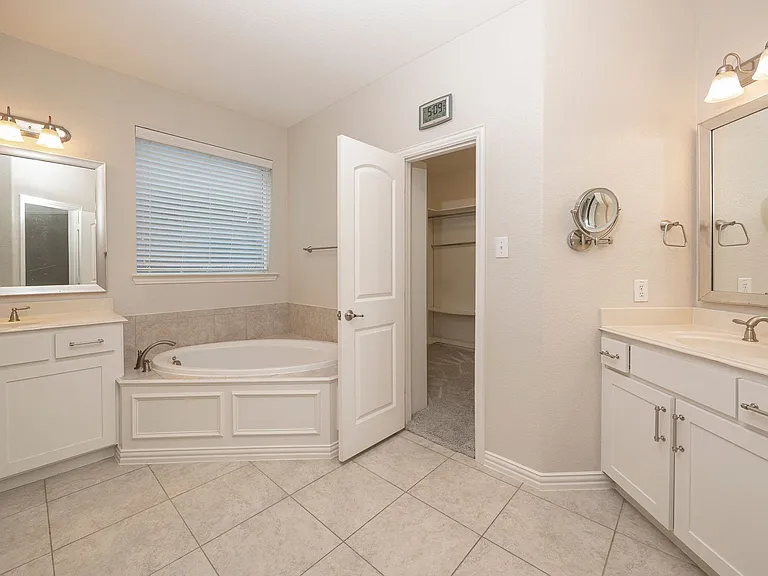 1352 Bentgrass Dr — Photo 17