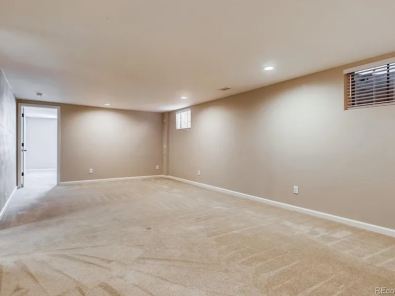 60 Cody Ct — Photo 34