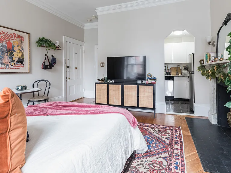 74 Mount Vernon St #1F — Photo 9